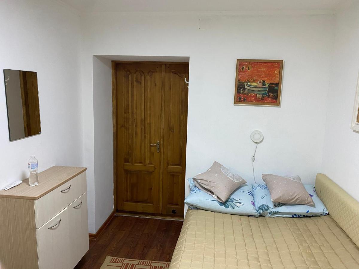 Artotrada Mini-Hotel Odessa Dış mekan fotoğraf